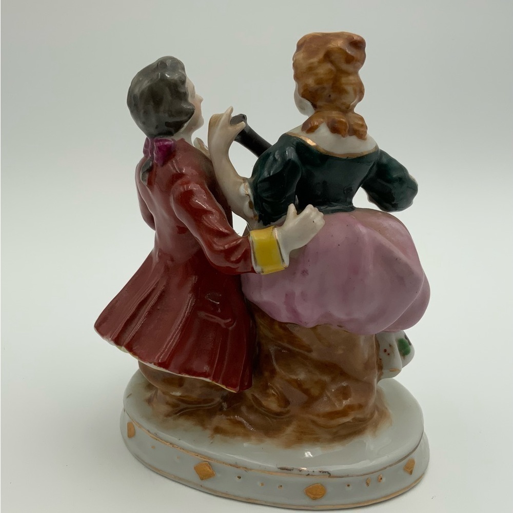 Antique Porcelain Victorian Couple W/Musical Piece Figurine OCCUPIED JAPAN - Picture 3 of 7